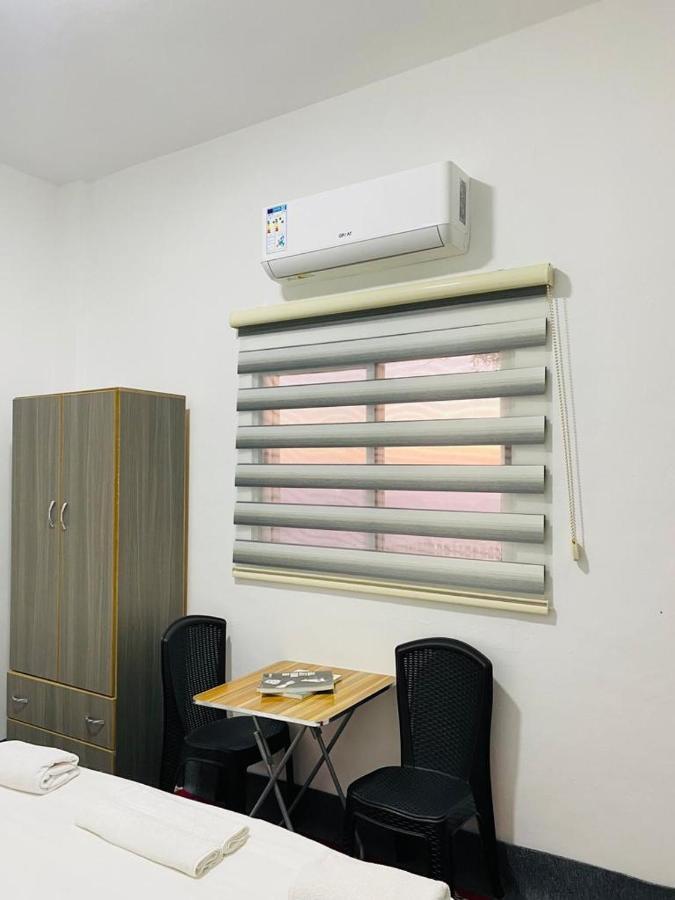 Grandpa House Apartment วาดี มูซา ภายนอก รูปภาพ